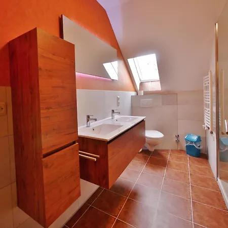 Aritee Sonnenschein فيلنغن